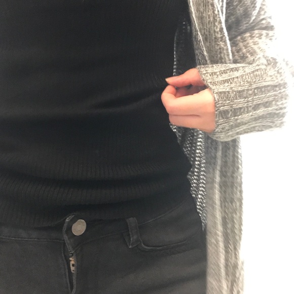 ▫️2 LARGE LEFT▫️Oversized Heather Grey Cardigan - Picture 5 of 6